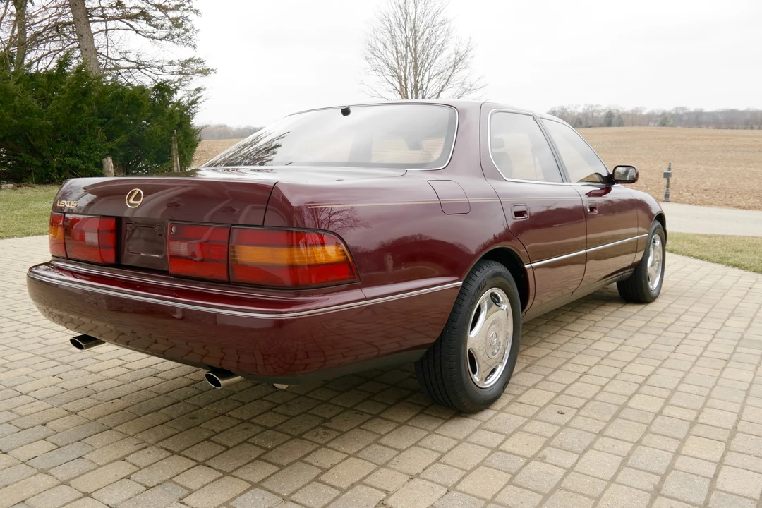 1992 Lexus LS 1st Gen - Image 19 of 31