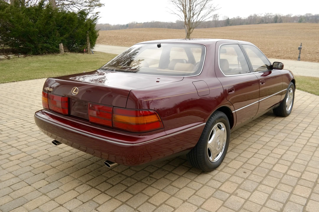 1992 Lexus LS 1st Gen - Image 18 of 31