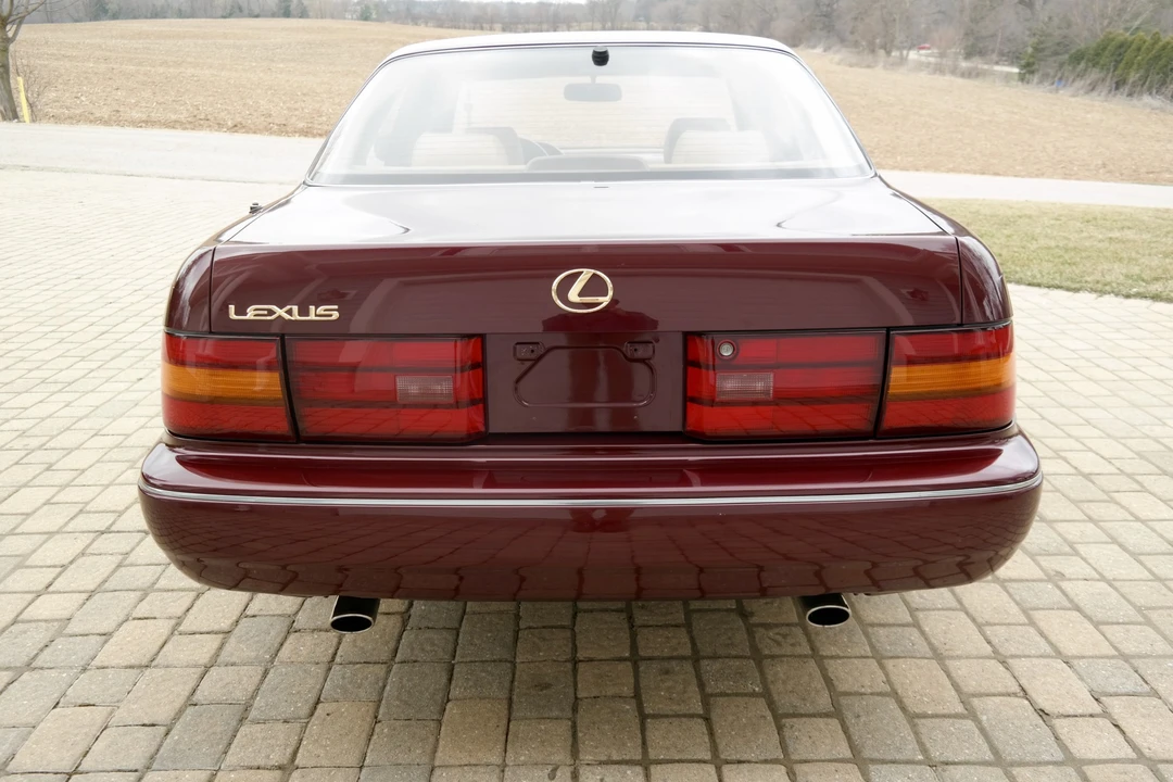 1992 Lexus LS 1st Gen - Image 17 of 31
