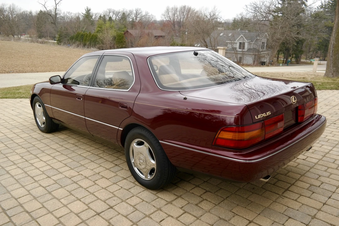 1992 Lexus LS 1st Gen - Image 16 of 31