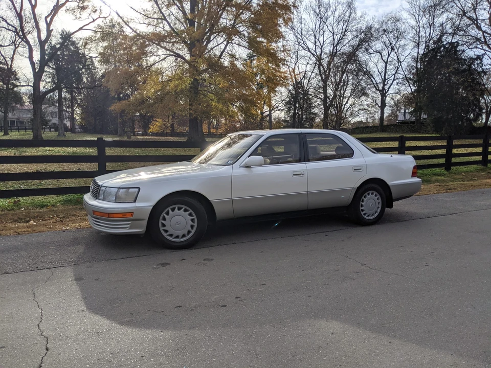 1992 Lexus LS 1st Gen - Image 7 of 31