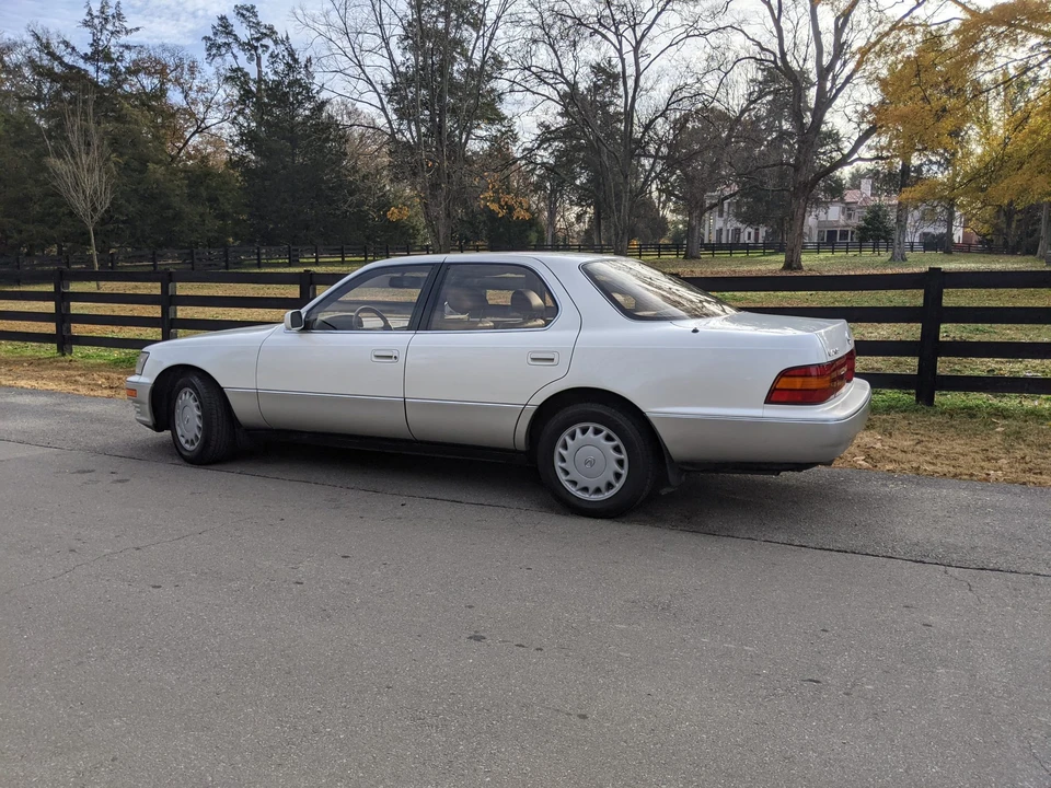 1992 Lexus LS 1st Gen - Image 10 of 31