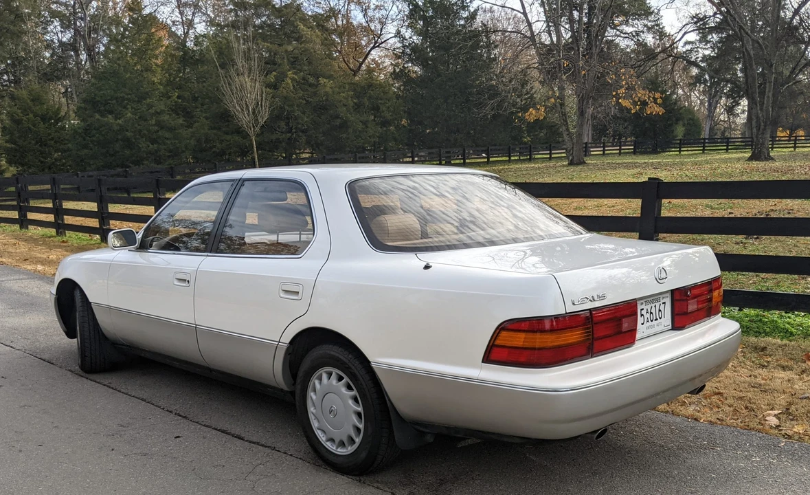 1992 Lexus LS 1st Gen - Image 11 of 31