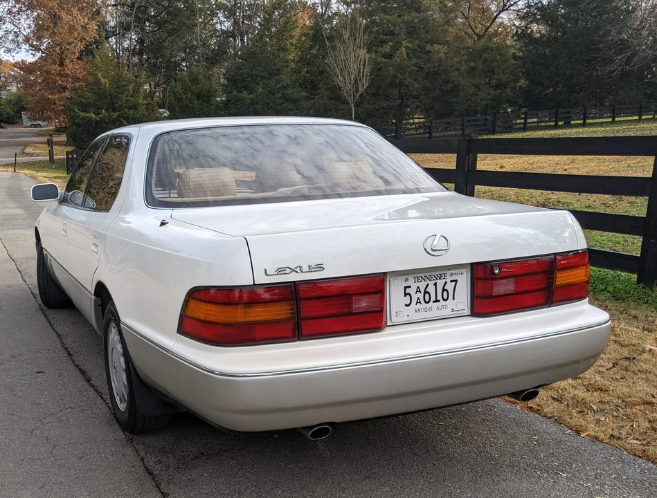 1992 Lexus LS 1st Gen - Image 12 of 31