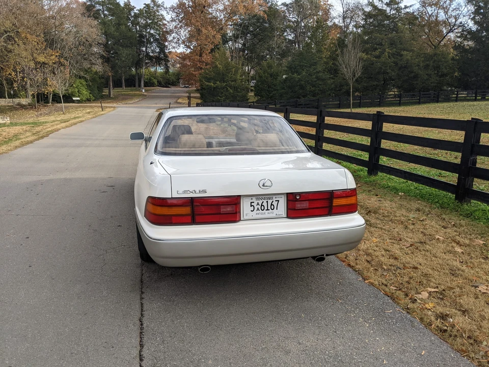 1992 Lexus LS 1st Gen - Image 14 of 31