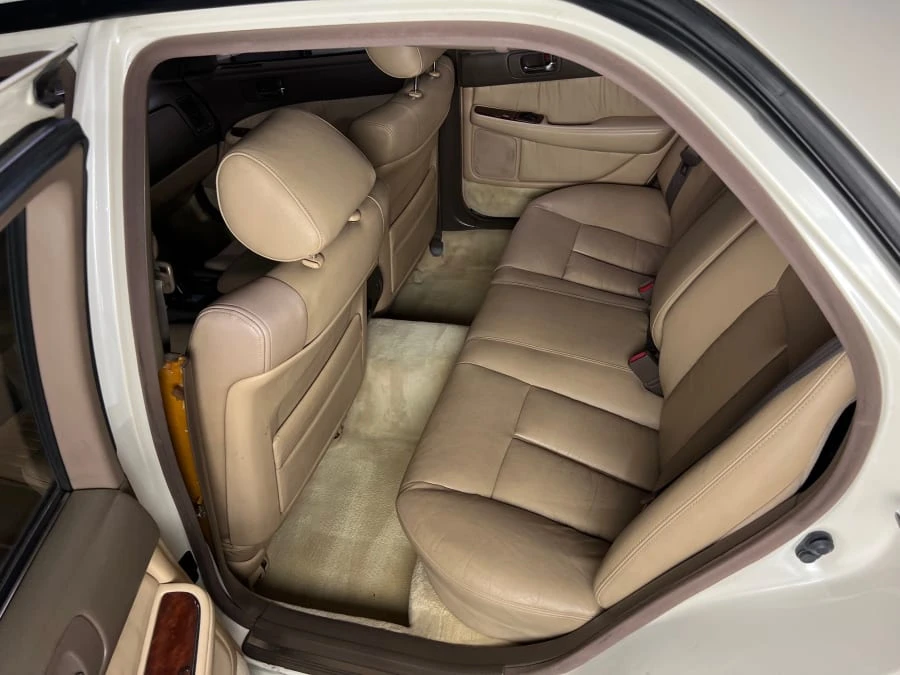 1992 Lexus LS 1st Gen - Image 8 of 14