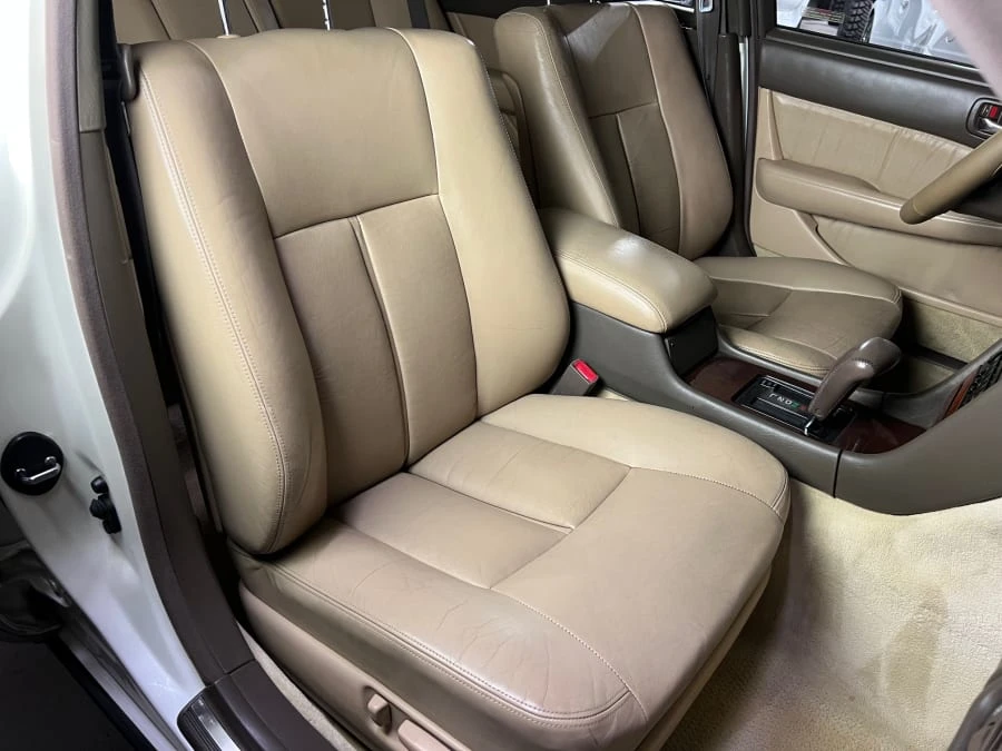 1992 Lexus LS 1st Gen - Image 9 of 14