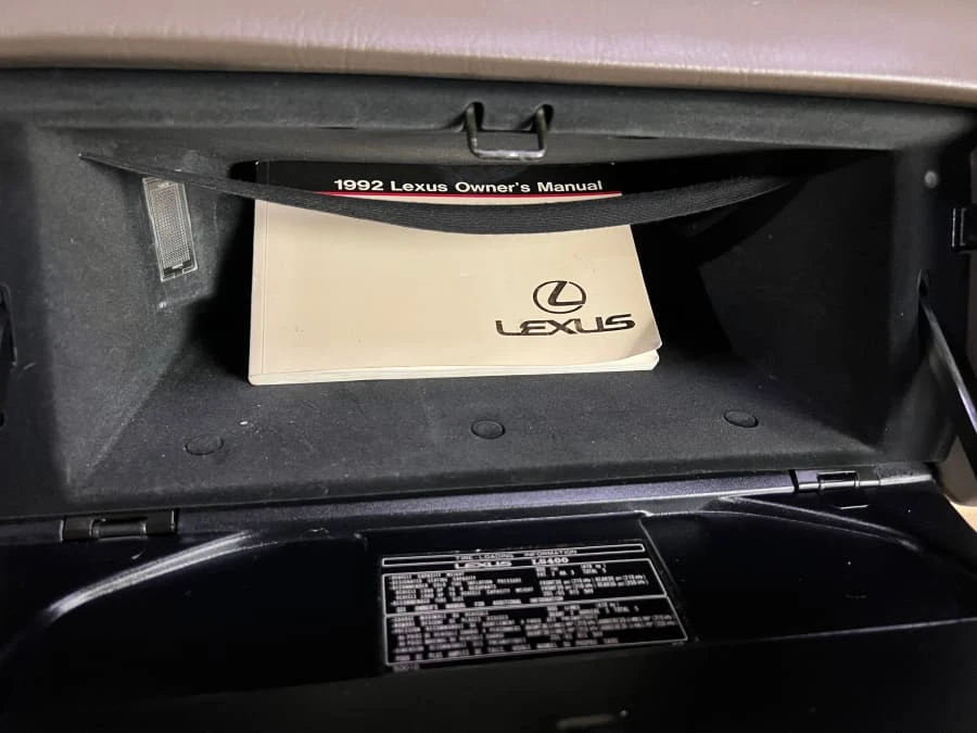 1992 Lexus LS 1st Gen - Image 14 of 14