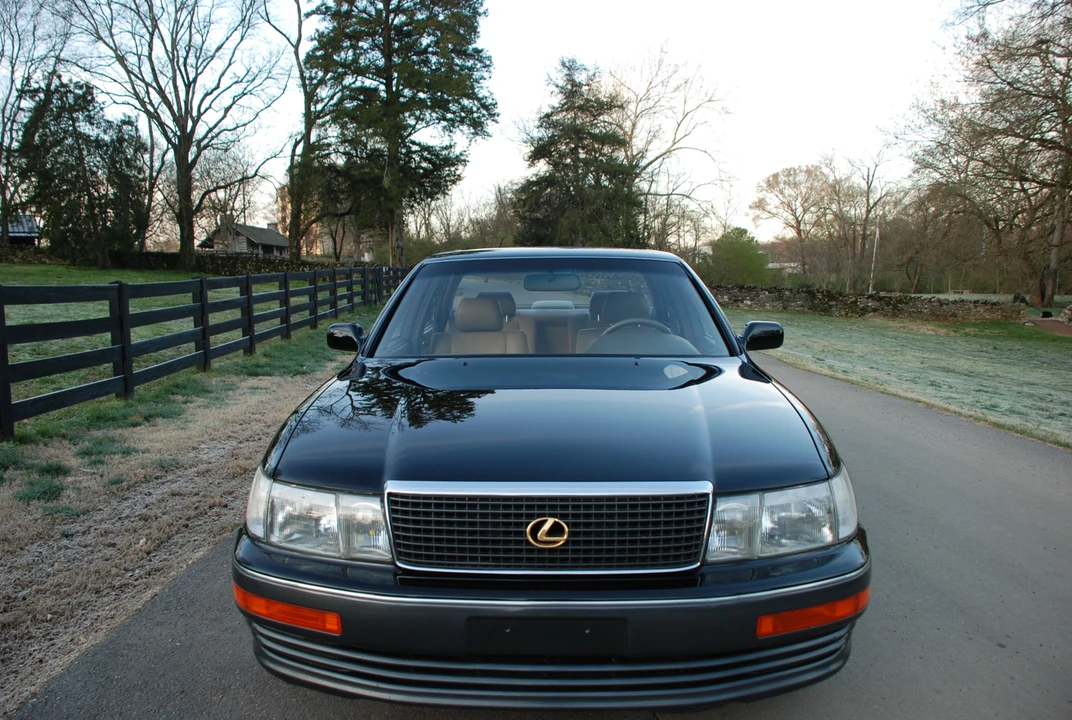 1992 Lexus LS 1st Gen - Image 28 of 31