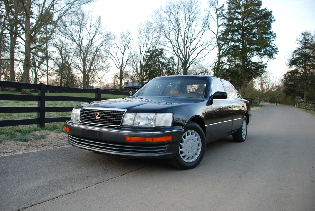 1992 Lexus LS 1st Gen - Image 4 of 31