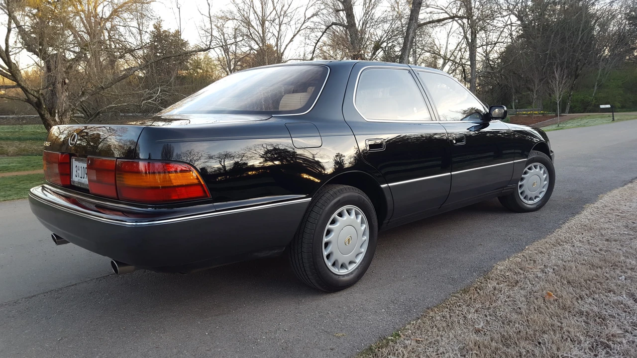 1992 Lexus LS 1st Gen - Image 23 of 31