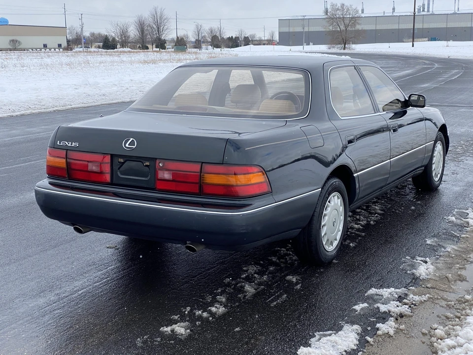 1992 Lexus LS 1st Gen - Image 12 of 31