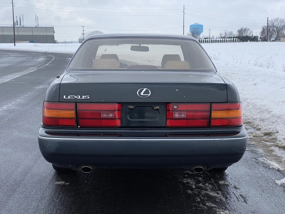 1992 Lexus LS 1st Gen - Image 13 of 31