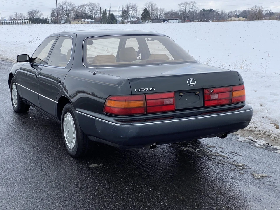 1992 Lexus LS 1st Gen - Image 16 of 31