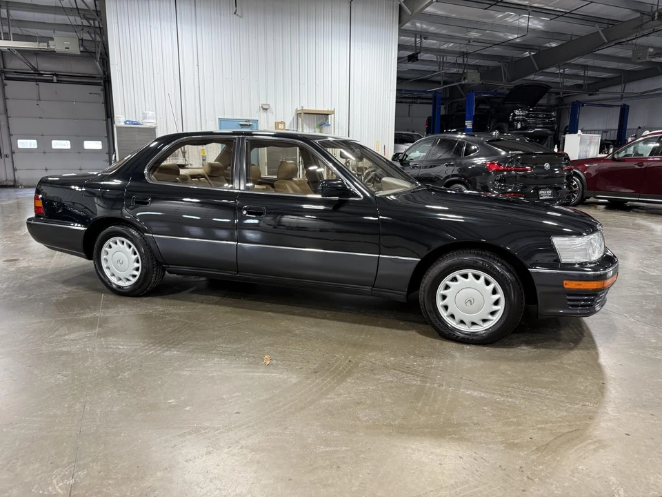 1992 Lexus LS 1st Gen - Image 7 of 31