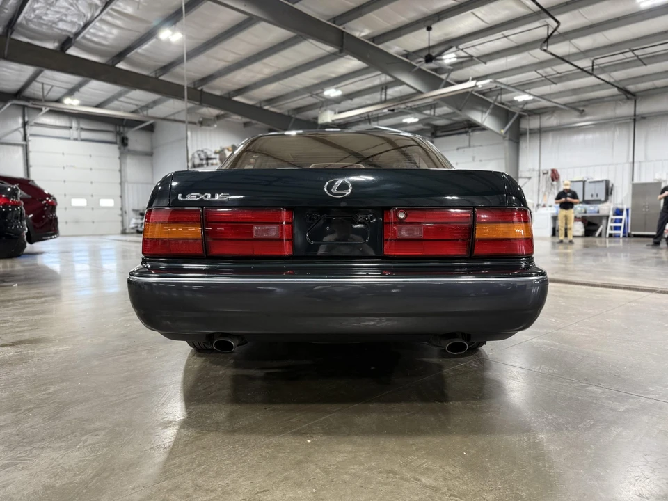 1992 Lexus LS 1st Gen - Image 11 of 31
