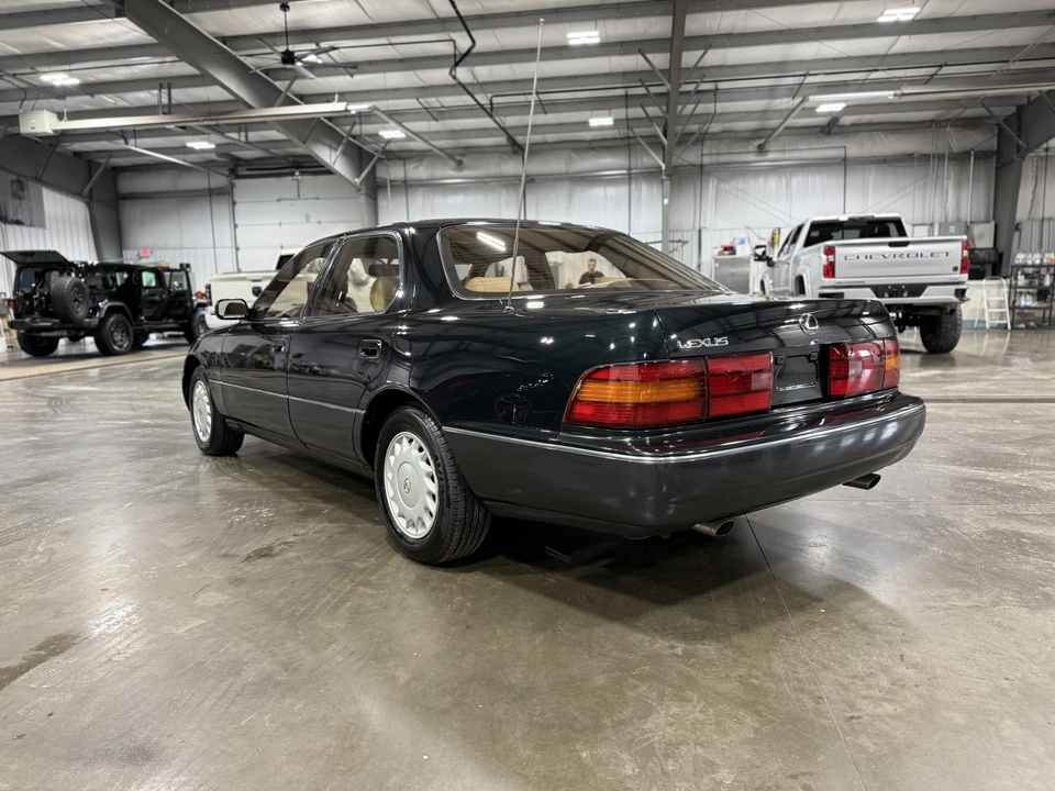 1992 Lexus LS 1st Gen - Image 12 of 31
