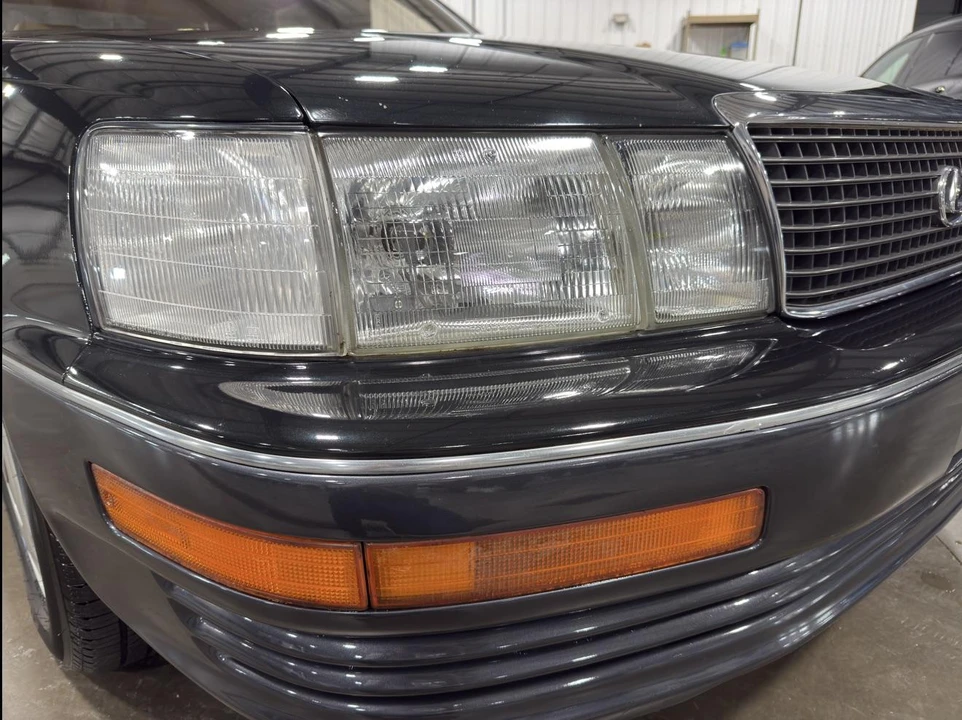 1992 Lexus LS 1st Gen - Image 16 of 31