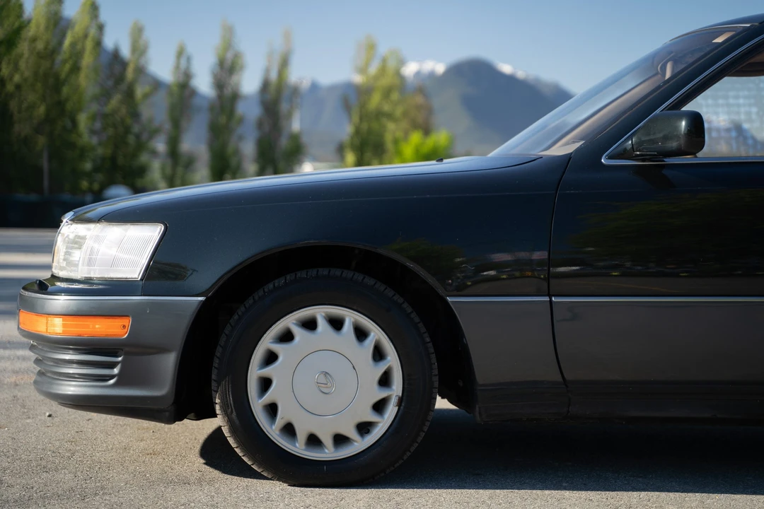 1992 Lexus LS 1st Gen - Image 23 of 31