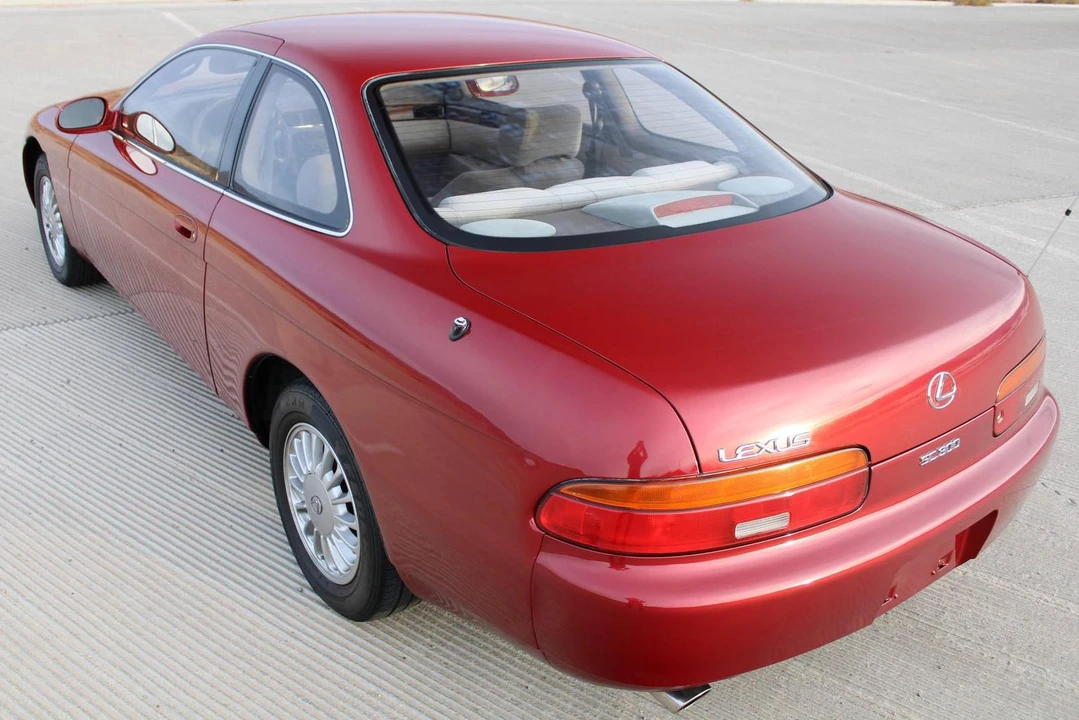 1992 Lexus SC400 - Image 5 of 12