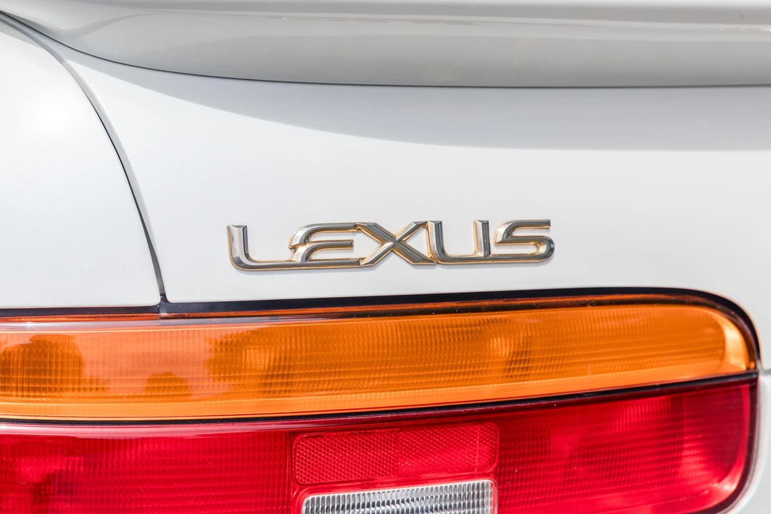 1992 Lexus SC400 - Image 16 of 31