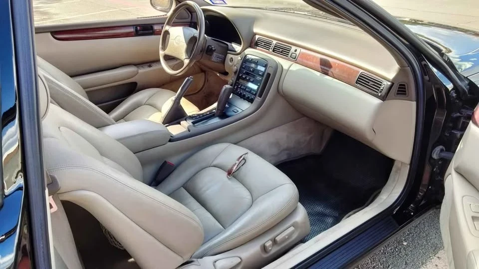 1992 Lexus SC400 - Image 10 of 15