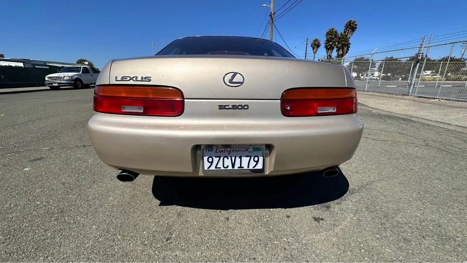 1992 Lexus SC400 - Image 3 of 10