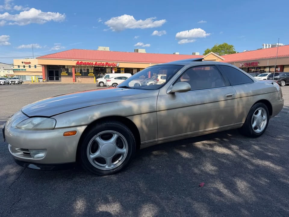 1992 Lexus SC400 - Image 2 of 16