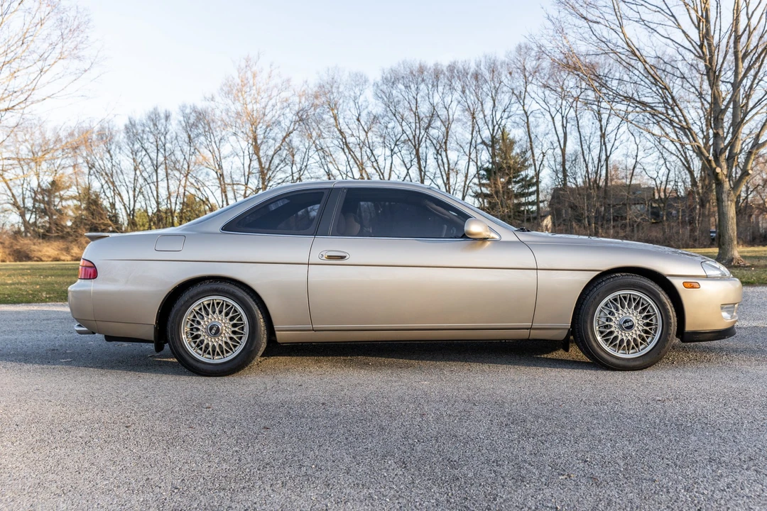 1992 Lexus SC400 - Image 2 of 31