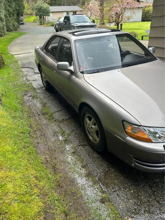 1992 Lexus ES 2nd Gen - Image 2 of 9