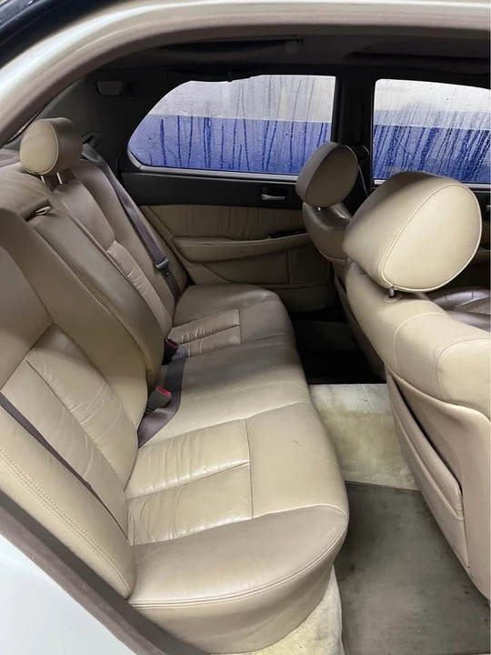 1992 Lexus LS 1st Gen - Image 15 of 16