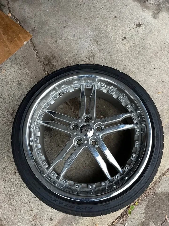 1992 Lexus LS 1st Gen - Image 11 of 16