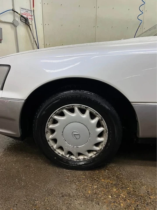1992 Lexus LS 1st Gen - Image 12 of 16