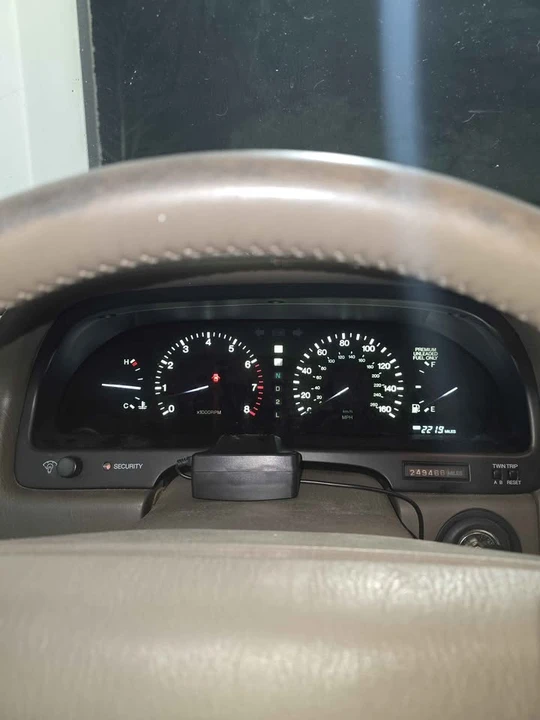 1992 Lexus LS 1st Gen - Image 9 of 13