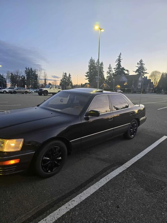 1992 Lexus LS 1st Gen - Image 3 of 16
