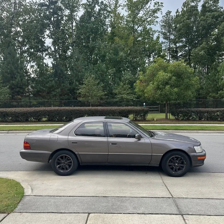 1992 Lexus LS 1st Gen - Image 3 of 10