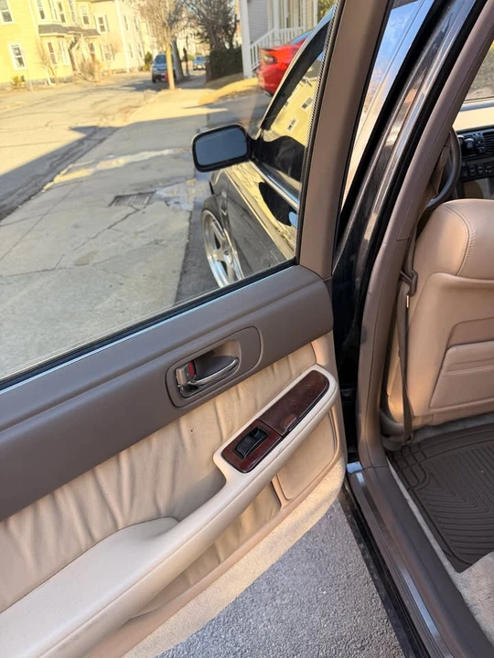 1992 Lexus LS 1st Gen - Image 10 of 12