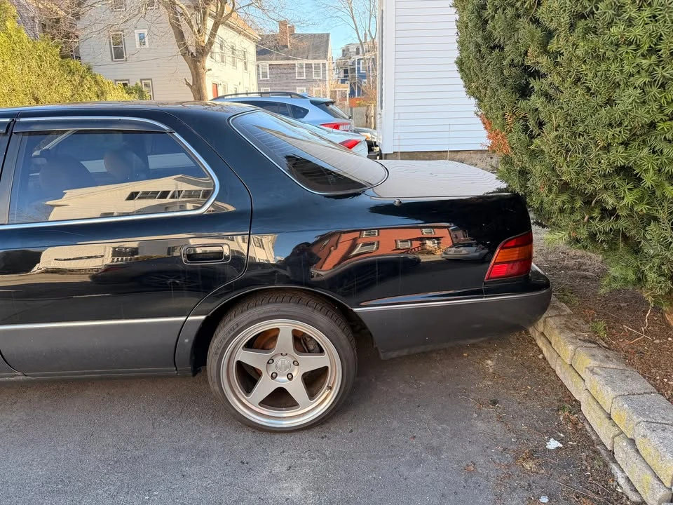 1992 Lexus LS 1st Gen - Image 4 of 12