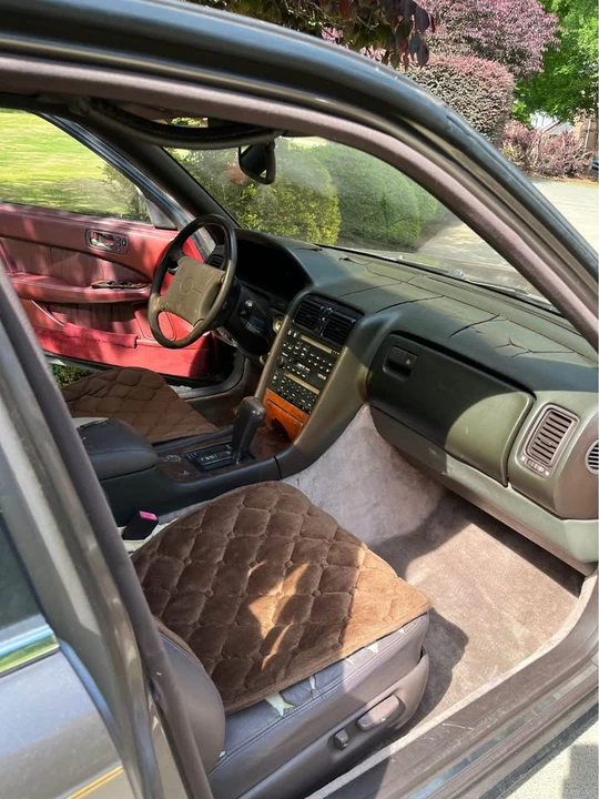 1992 Lexus LS 1st Gen - Image 8 of 13