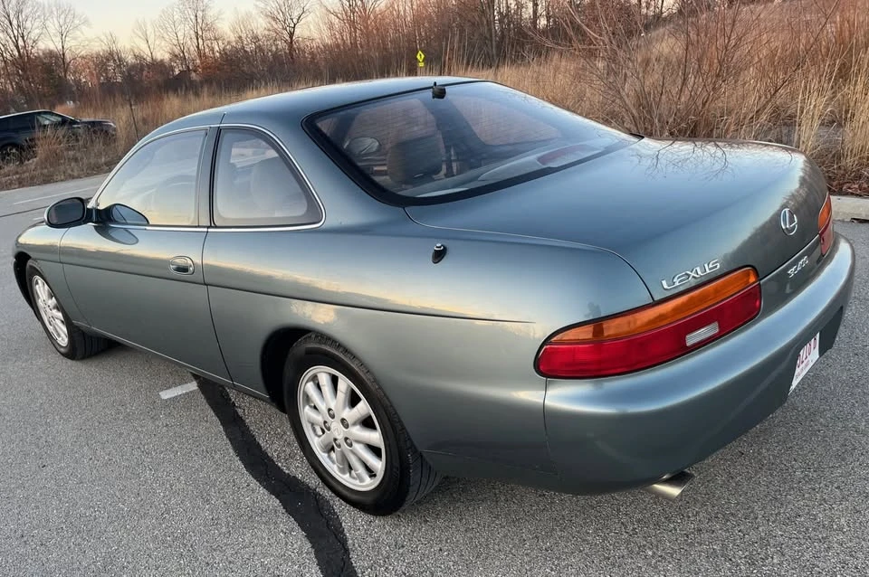 1992 Lexus SC400 - Image 9 of 20
