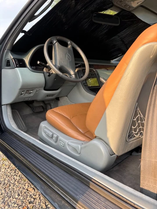 1992 Lexus SC400 - Image 3 of 19