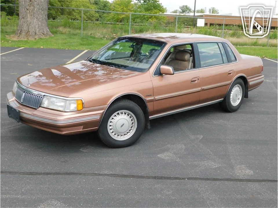 1992 Lincoln Continental 8th Gen - Image 6 of 31