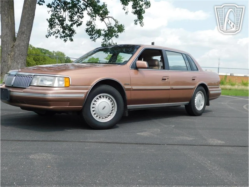 1992 Lincoln Continental 8th Gen - Image 4 of 31