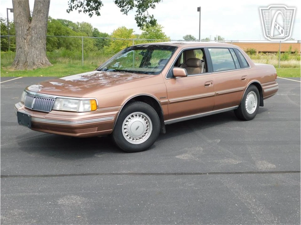 1992 Lincoln Continental 8th Gen - Image 5 of 31