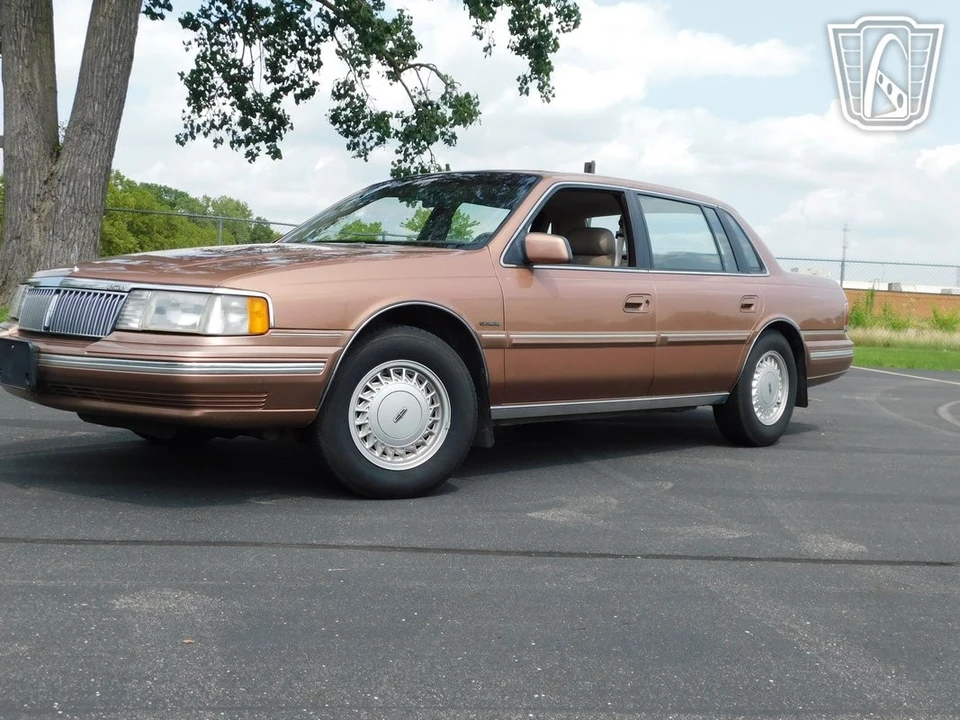 1992 Lincoln Continental 8th Gen - Image 5 of 31