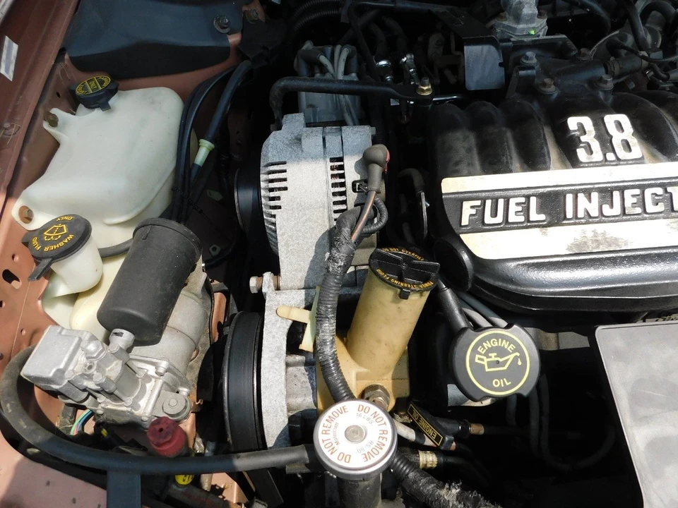1992 Lincoln Continental 8th Gen - Image 19 of 21