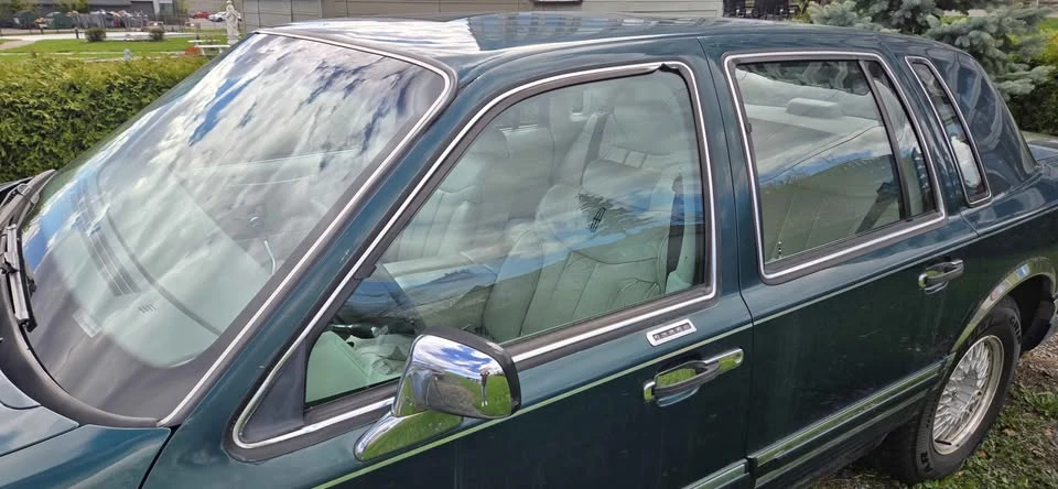 1992 Lincoln Town Car - Image 2 of 6