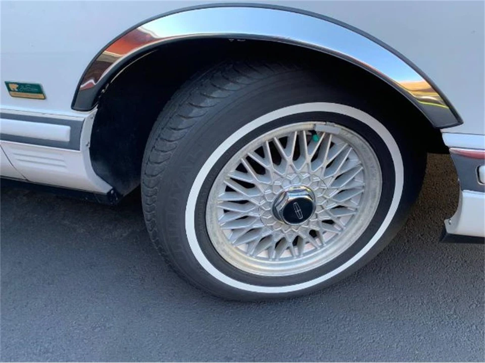 1992 Lincoln Town Car - Image 17 of 20