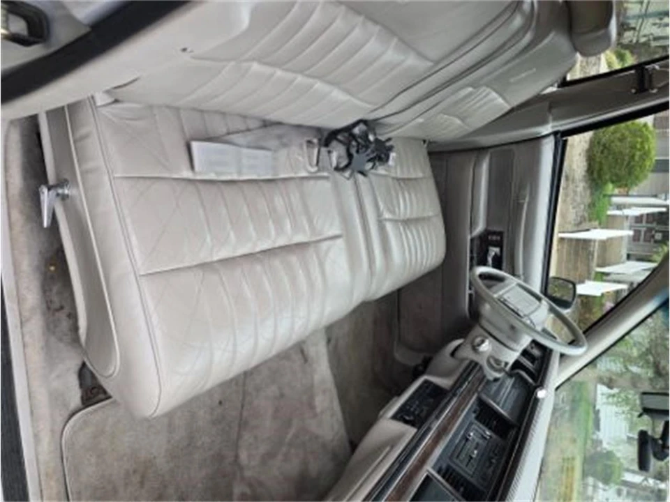 1992 Lincoln Town Car - Image 9 of 10