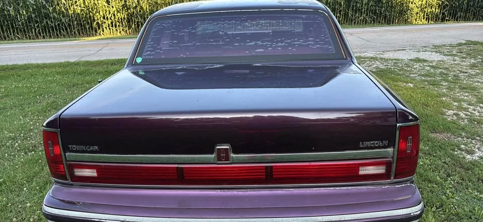 1992 Lincoln Town Car - Image 3 of 10